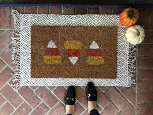 20 Clever Outdoor Doormats to Welcome Fall Guests
