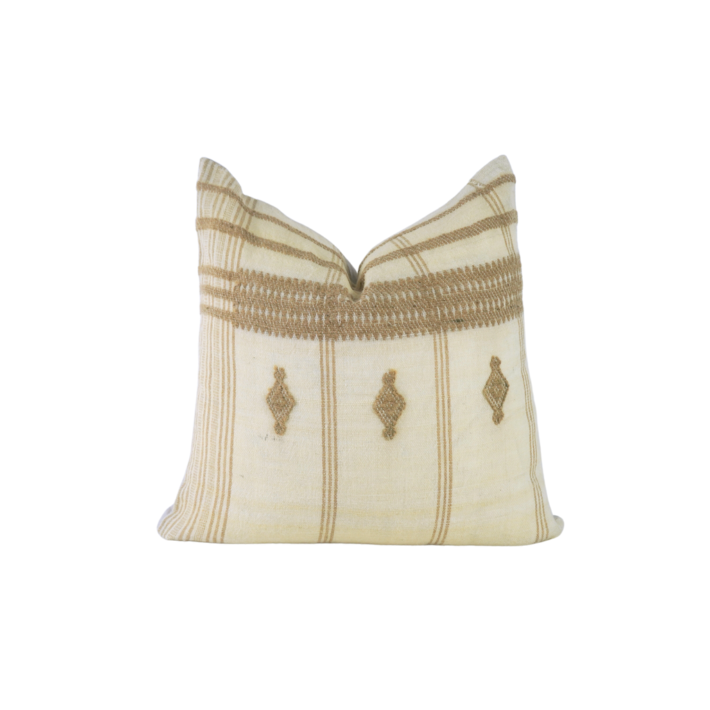 Geeta Vintage Bhujodi pillow